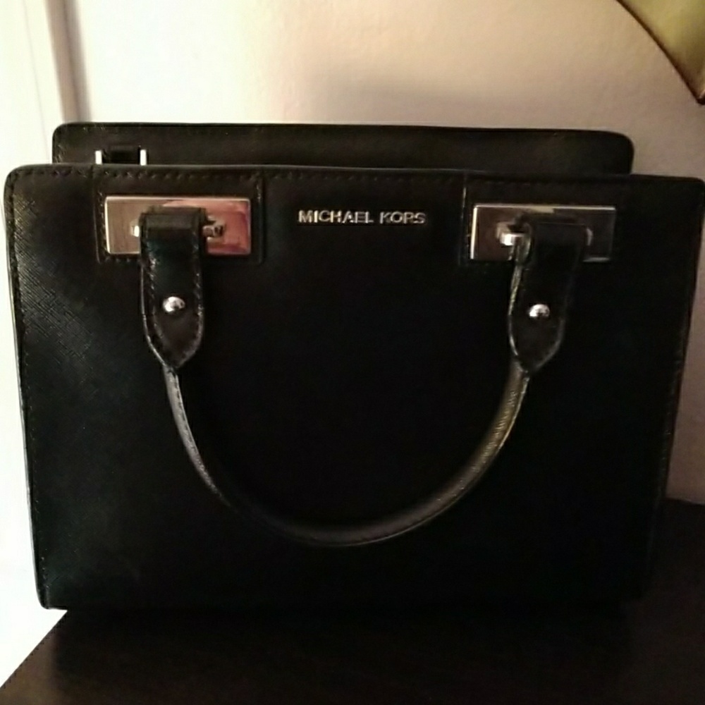 Michael Kors Crossbody